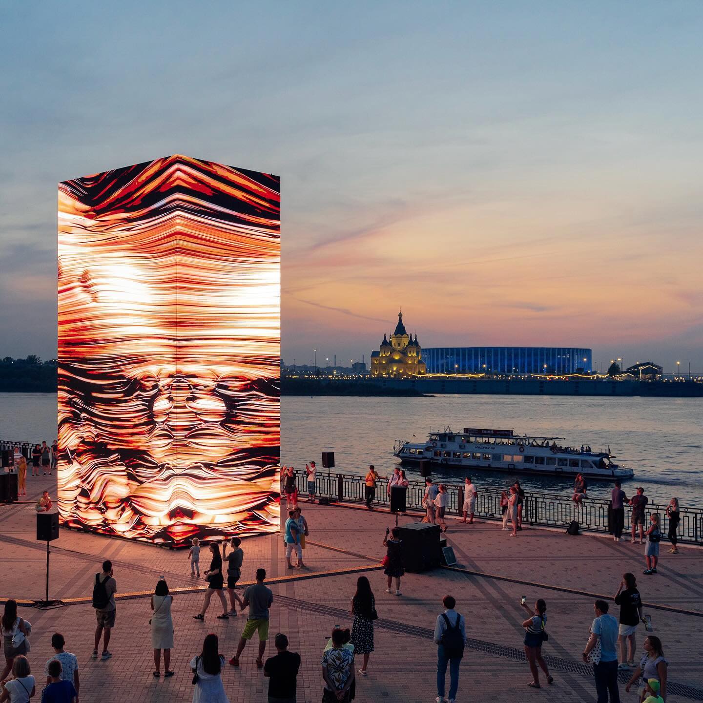 Ксюша Чеховская: «Раньше любую инсталляцию называли лазерным шоу». Как фестиваль INTERVALS меняет отношение к медиаискусству