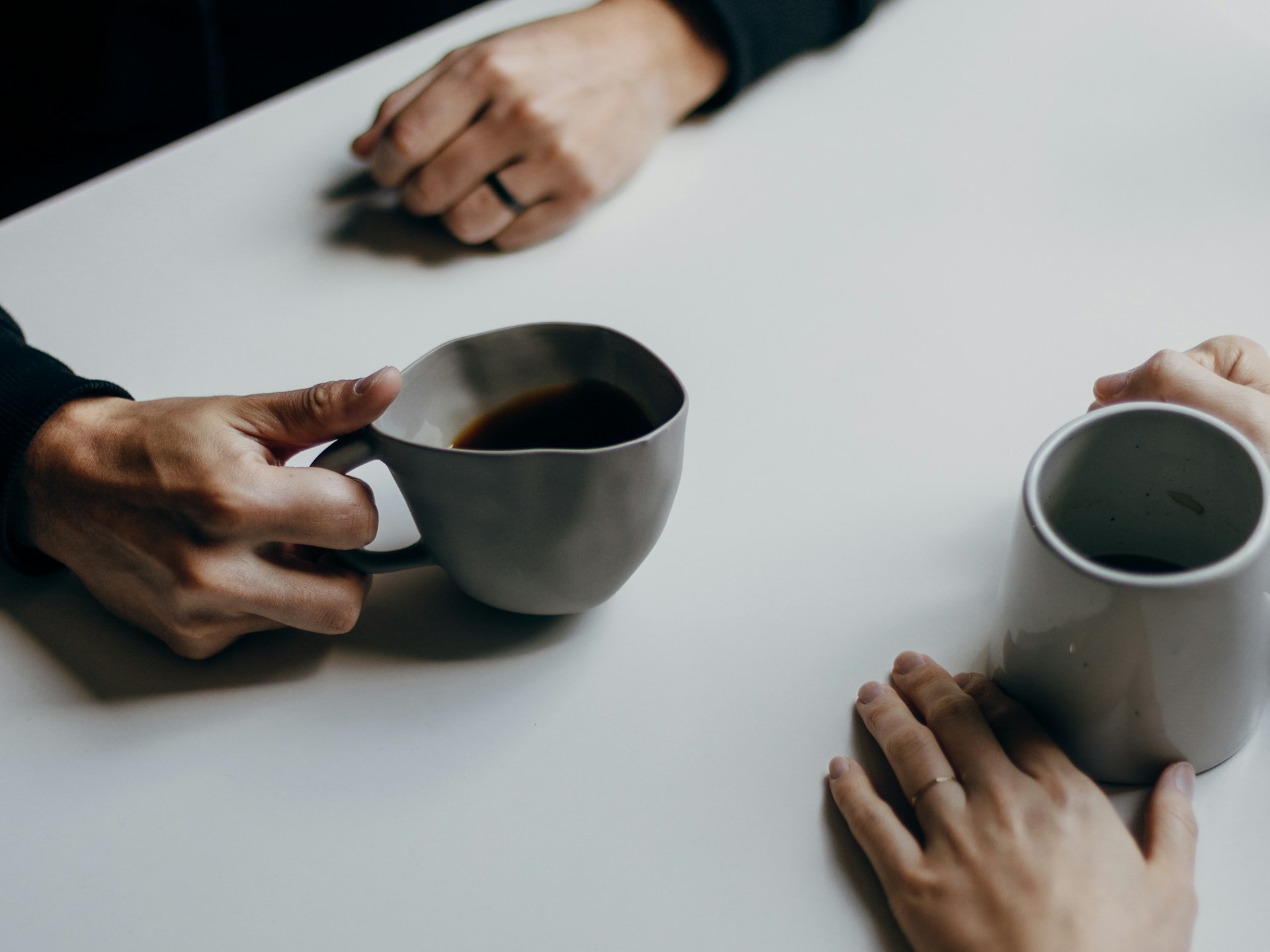 Человеку нужен человек: как коммуникативные игры помогают заводить знакомства