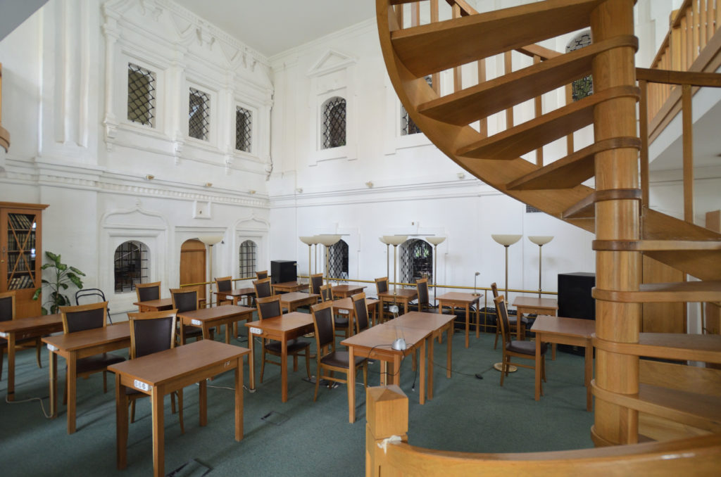 Где поработать с ноутбуком в Москве