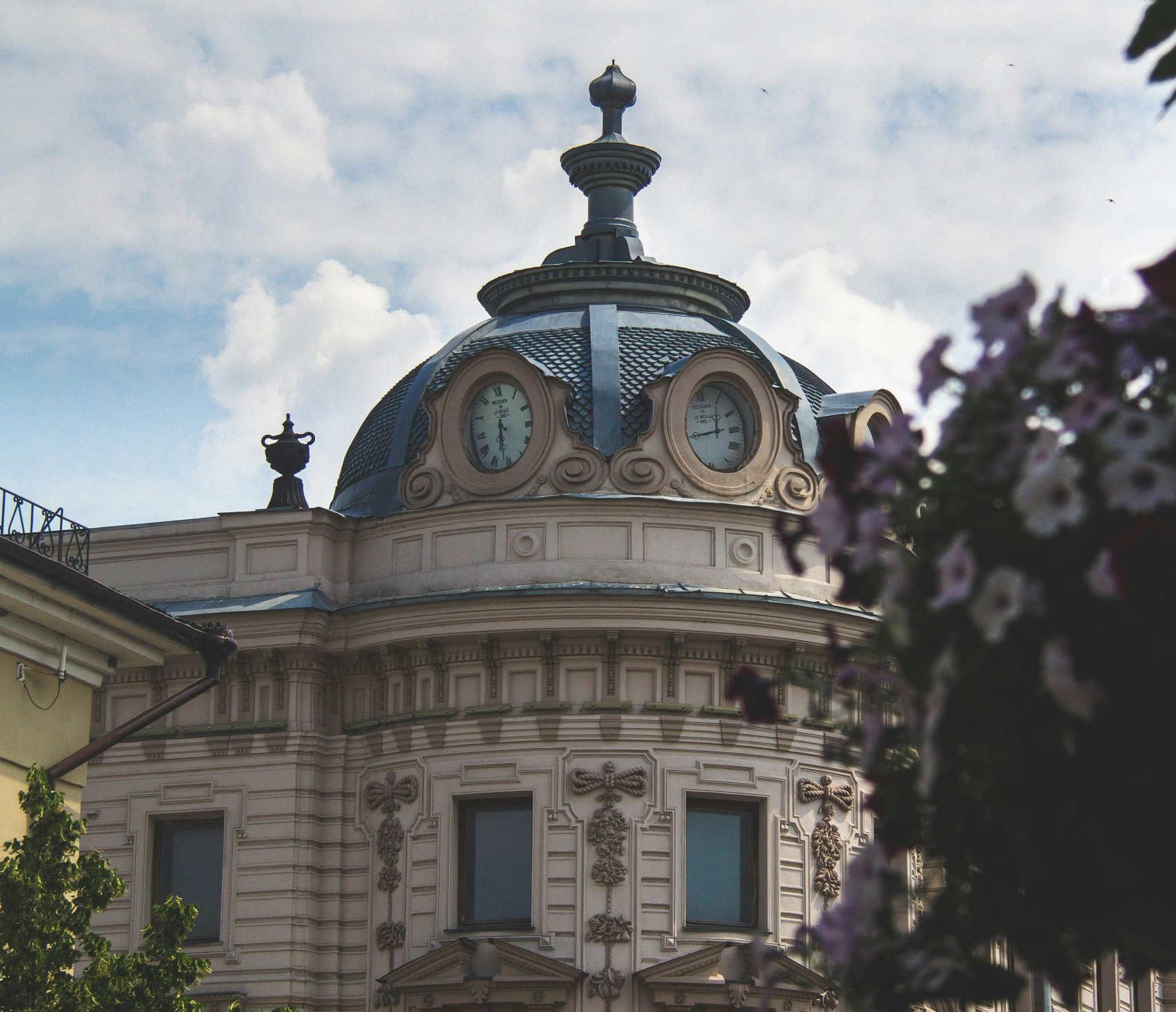 Зелёные парки, медиаискусство и яркие кофейни: куда сходить весной в Казани