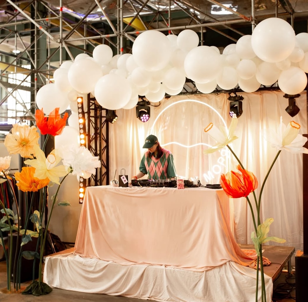 Весенние маркеты в Москве и Санкт-Петербурге